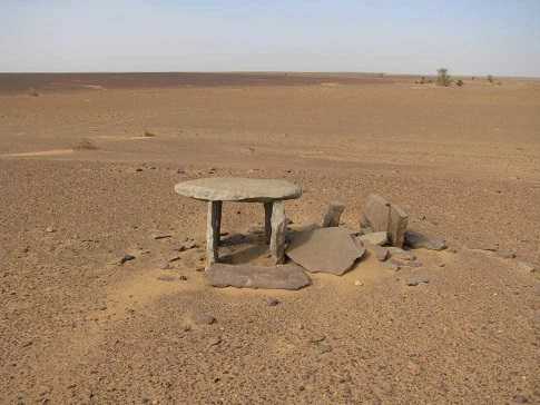 Hundreds of Mysterious Stone Structures Discovered in Western Sahara